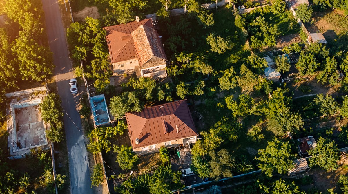 Aerial site overview of the plot with the approximate boundary marked